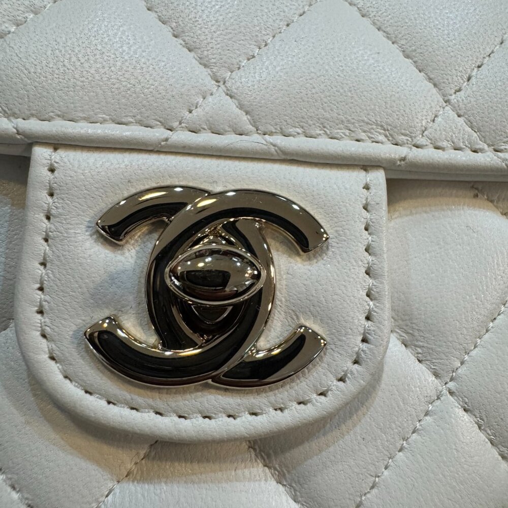 Chanel Lambskin Quilted CC In Love Heart Clutch With White Chain - Picture 12 of 16